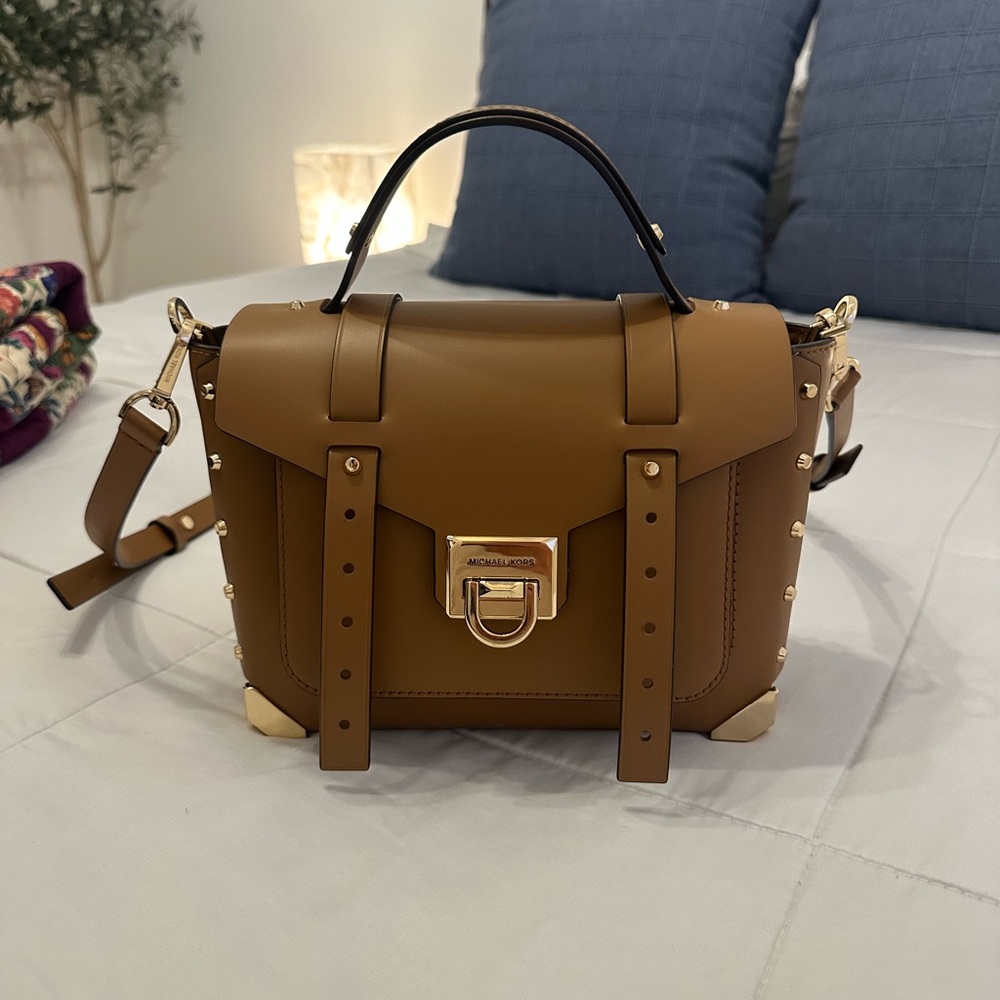 Michael Kors Manhattan Satchel